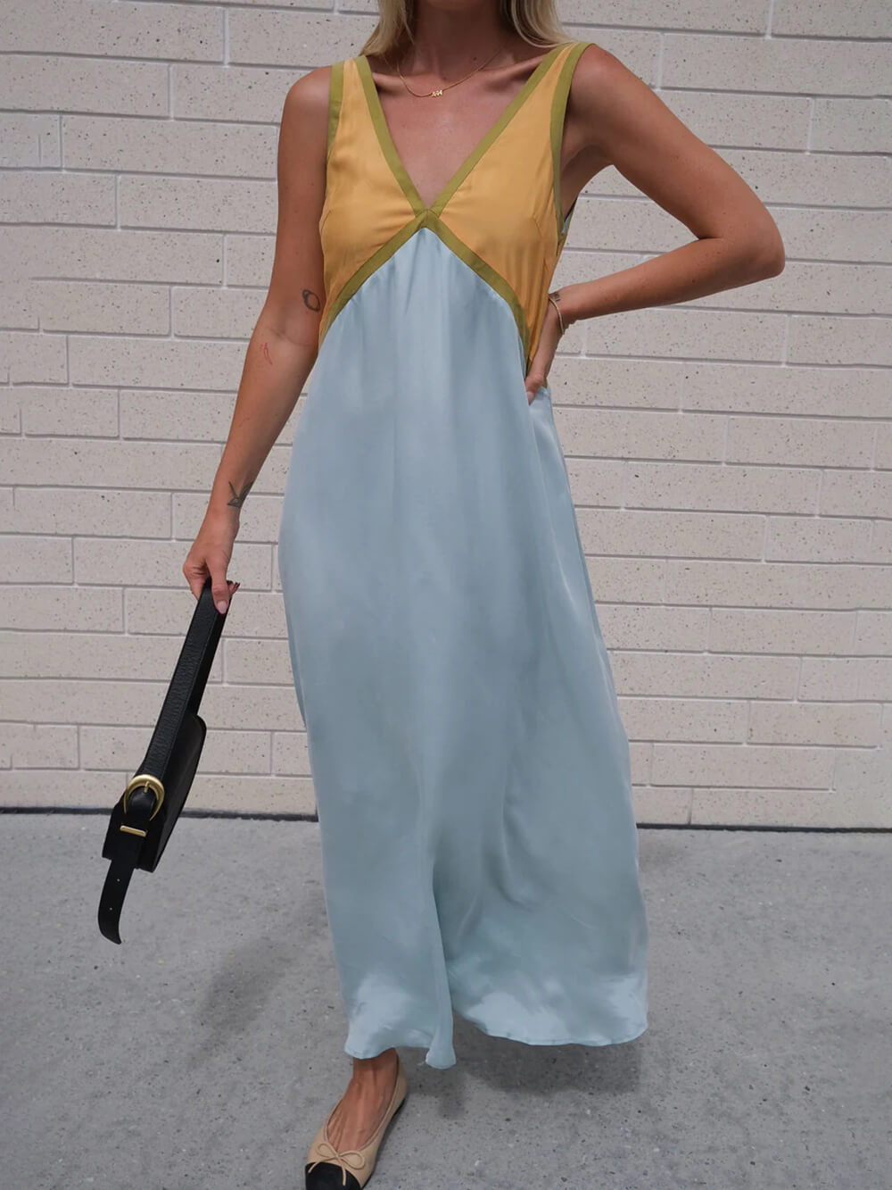 Fashion V-Neck Sleeveless Colorblock Flared Dress