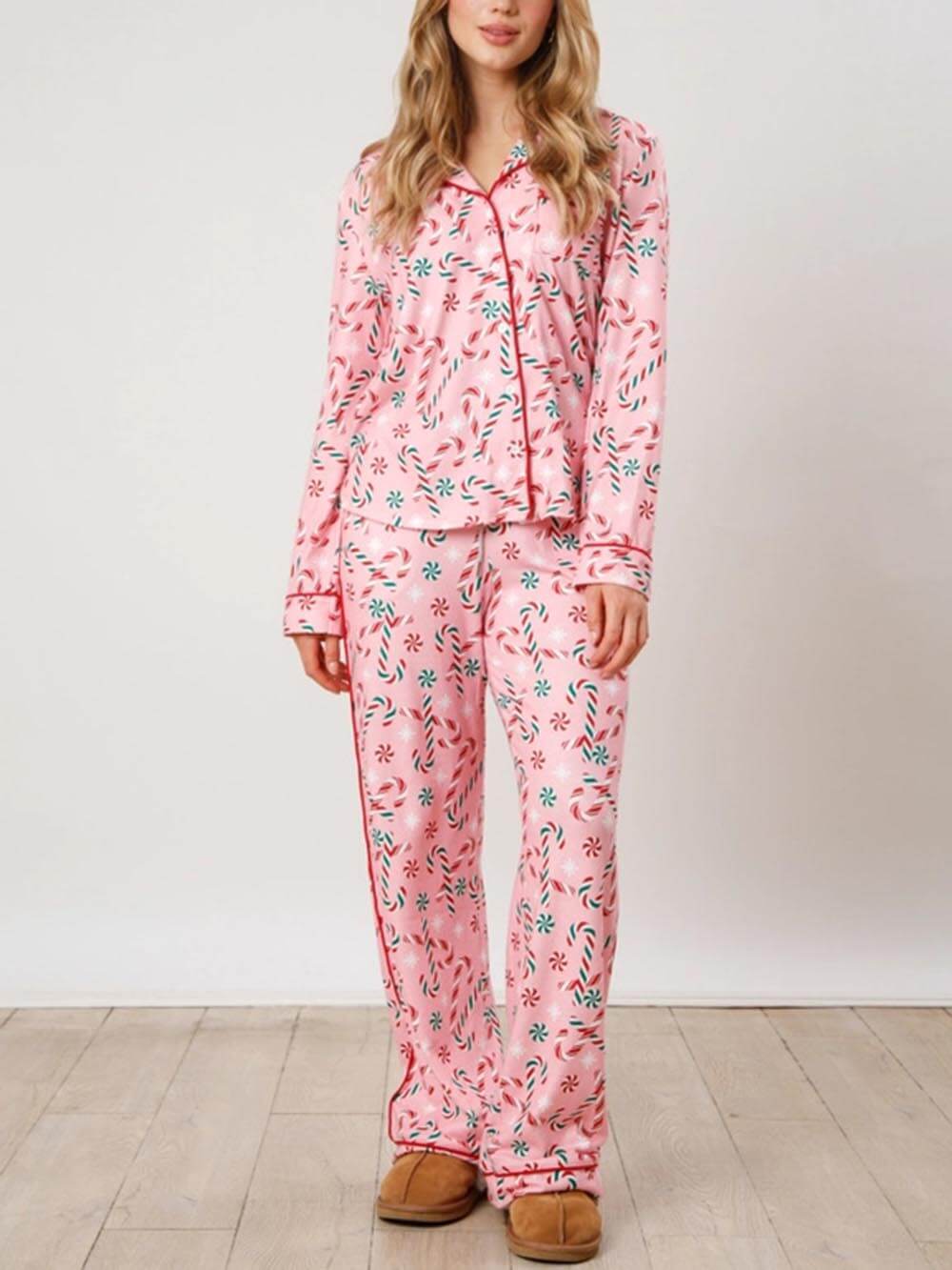 Santa Snowflake Print Pajama Set