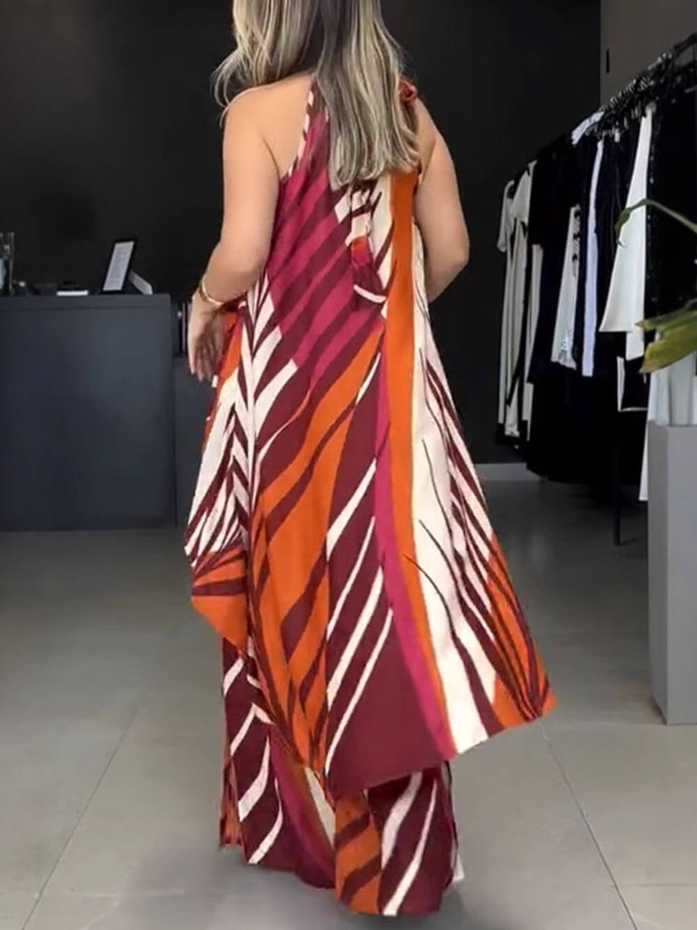 Placement Print Sleeveless Top Set