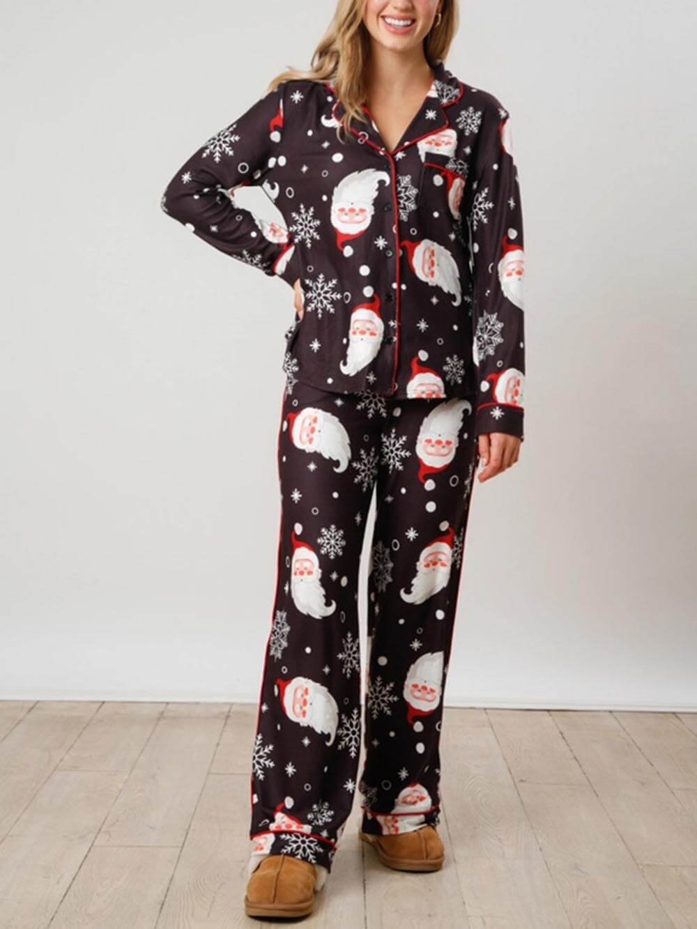 Santa Snowflake Print Pajama Set