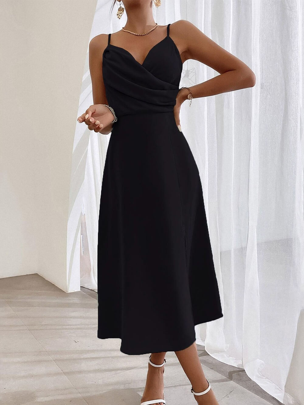 Elegant Spaghetti Strap Pleated Leg Slit Maxi Dress