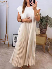 Round Neck Sleeveless Pleated Maxi Dress