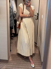 Round Neck Sleeveless Pleated Maxi Dress