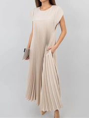 Round Neck Sleeveless Pleated Maxi Dress
