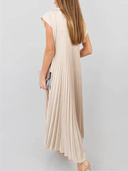 Round Neck Sleeveless Pleated Maxi Dress