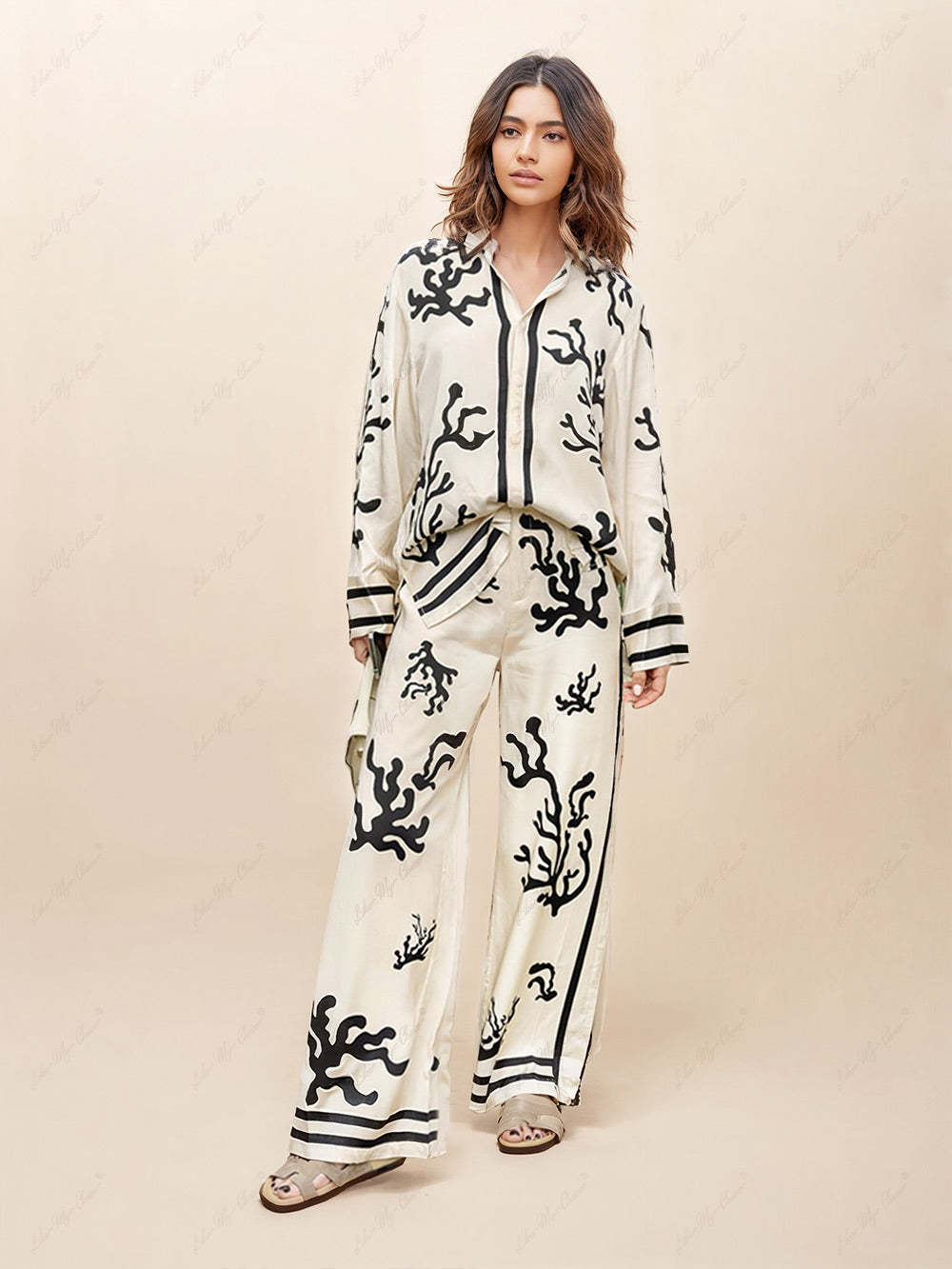 Wide-Leg Print Trousers