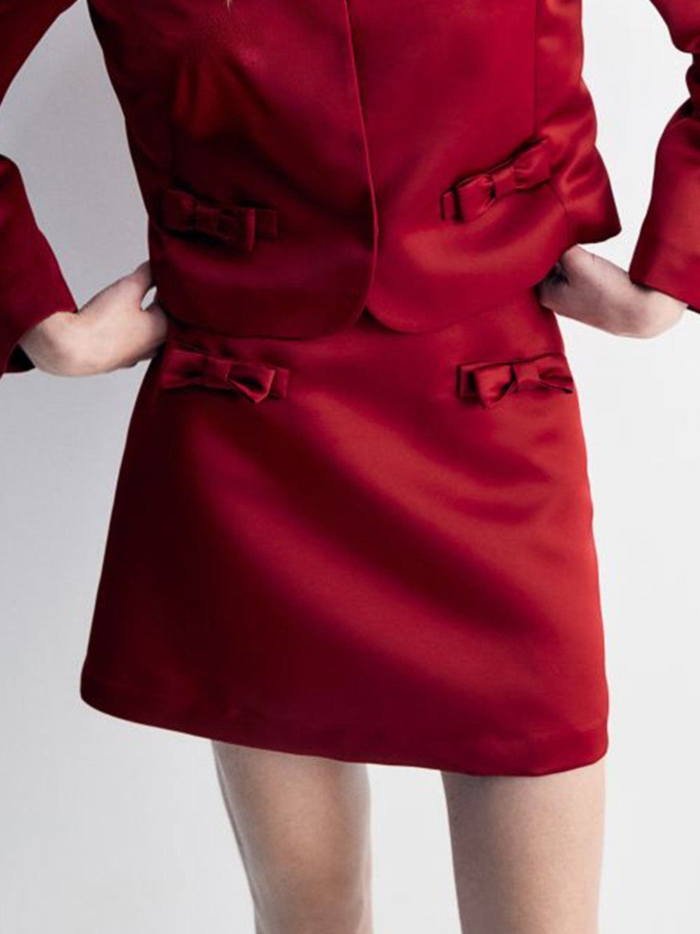 Elegant Bow Mini Skirt