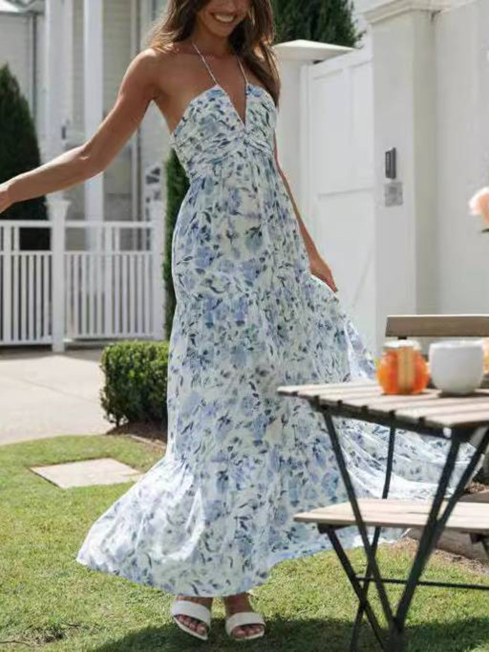Chiffon V-Neck Sleeveless Flared Maxi Dress