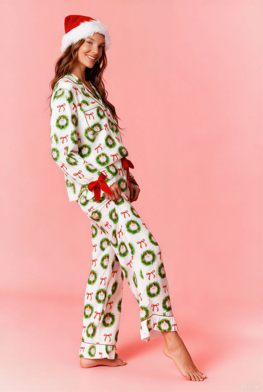 Wreath Print Christmas Pajama Set