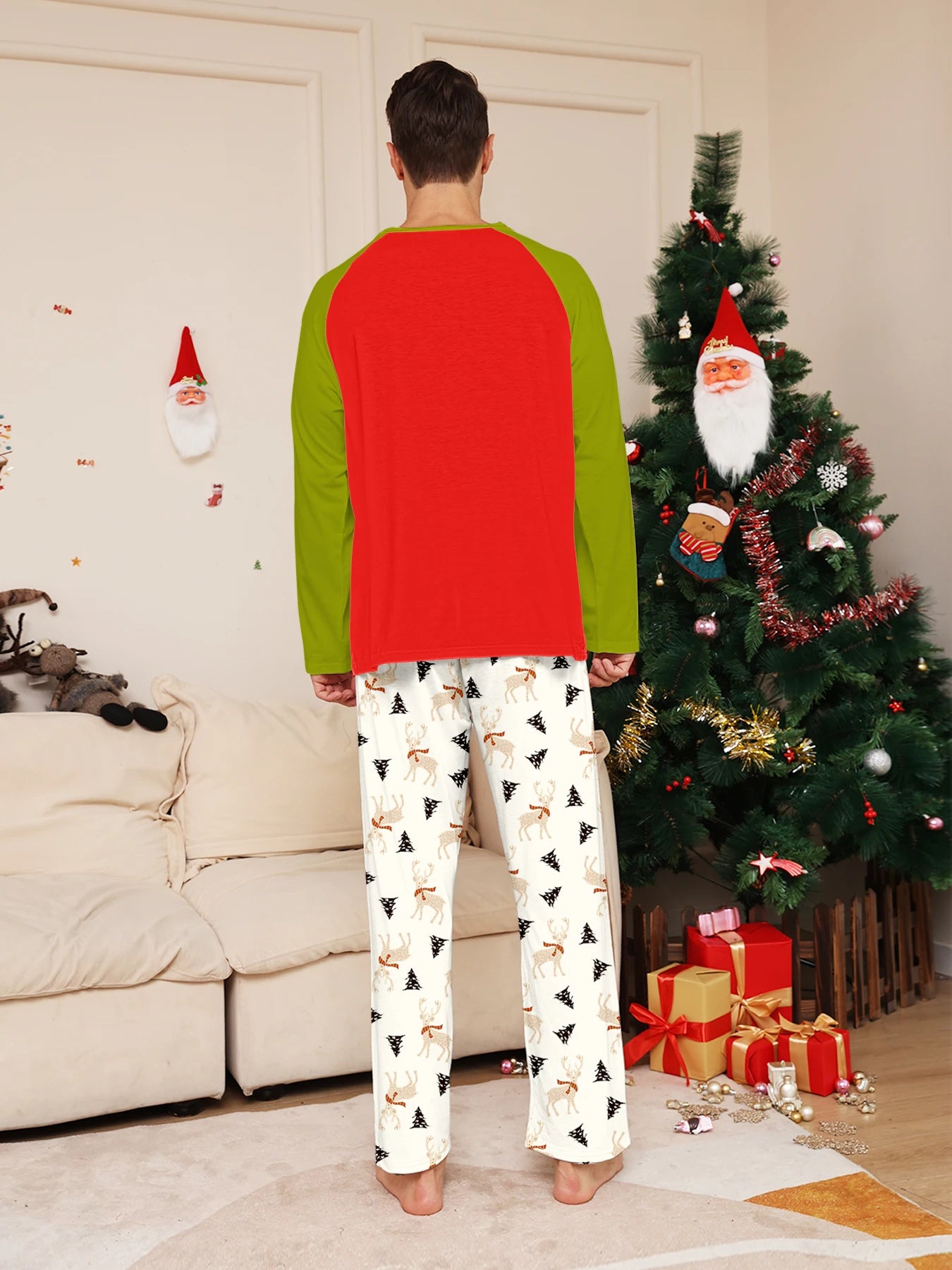 Reindeer "Merry Christmas" Print Pajama Set