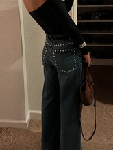 Metal Detail High Waist Jeans