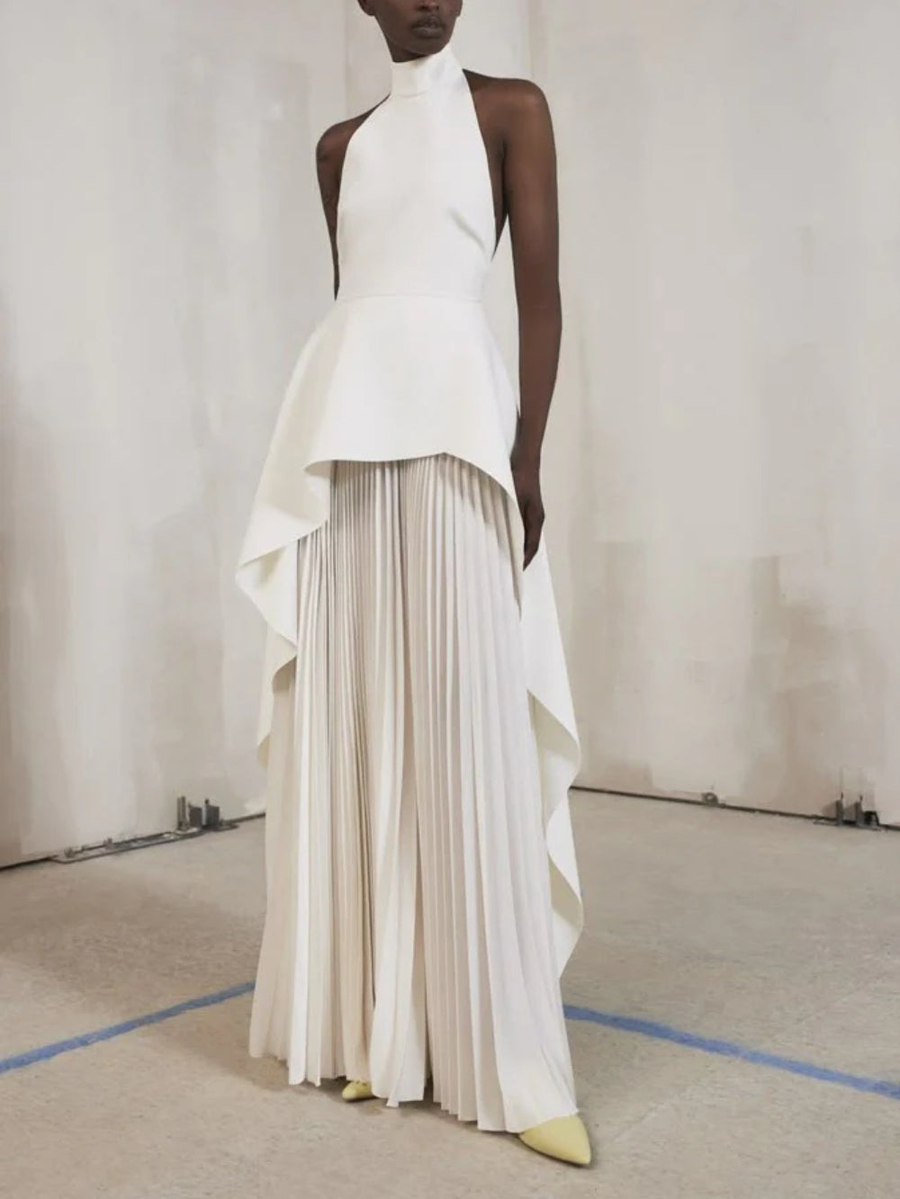Asymmetrical Hem Sleeveless Top