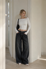 Edgy Relaxed Solid Laid-back Jeans