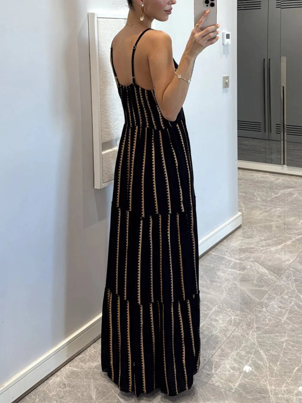 Floral V-Neck Pleated Flared Resort Maxi Dress