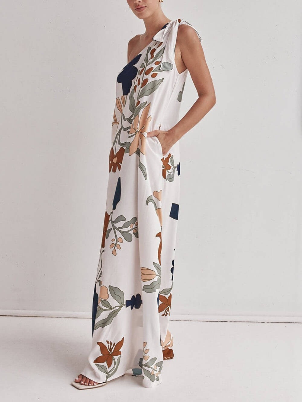 Asymmetric Shoulder Floral Pocket Dress