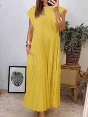 Round Neck Sleeveless Pleated Maxi Dress