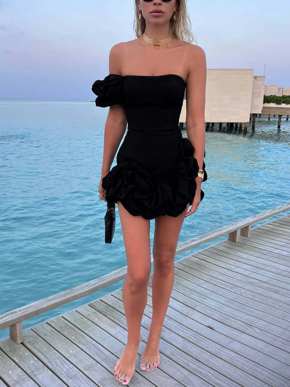 Elegant Ruffled Bodycon Mini Dress