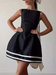 Sleeveless Backless Contrast Color Little Black Dress