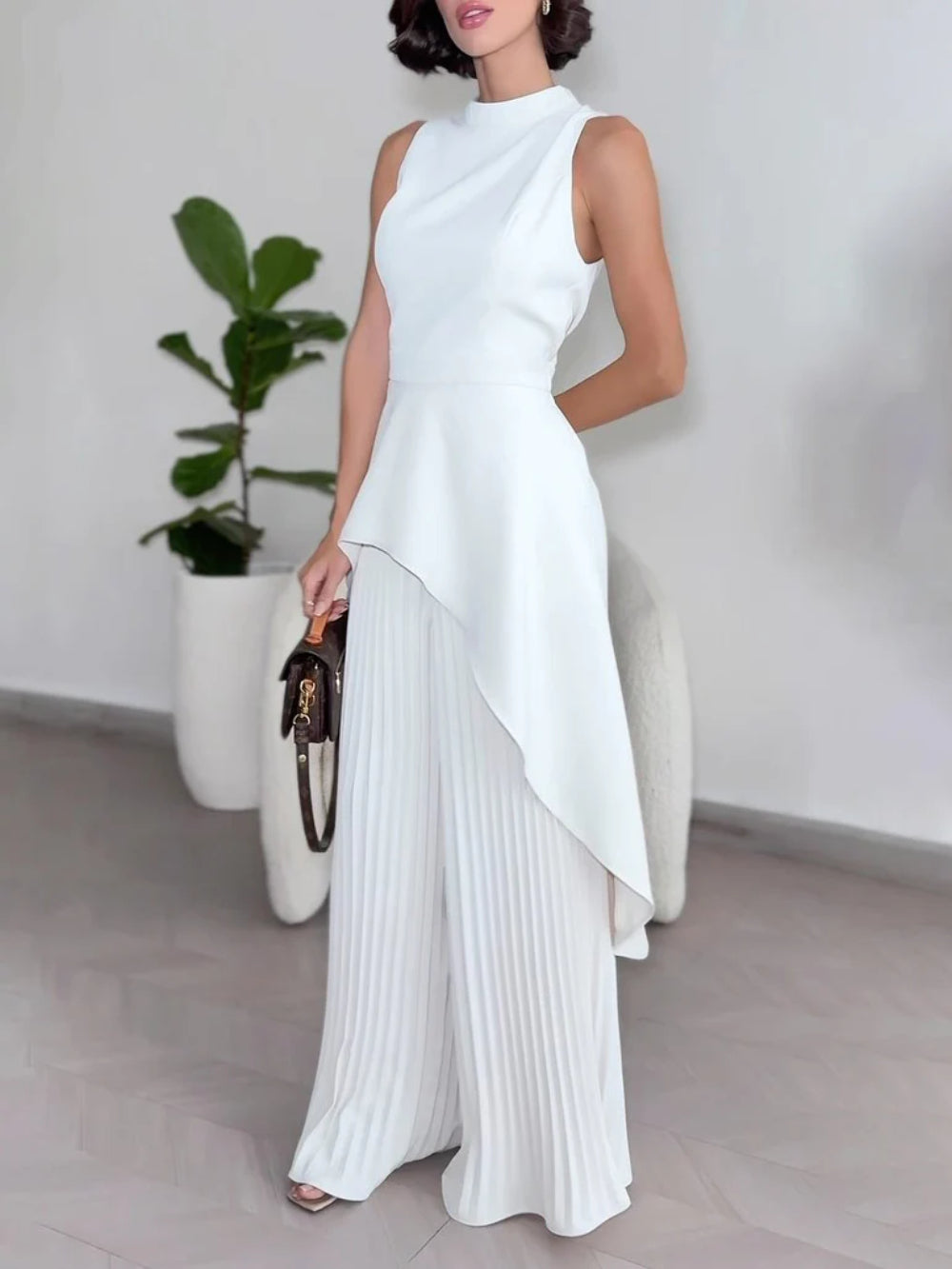 Asymmetrical Hem Sleeveless Top