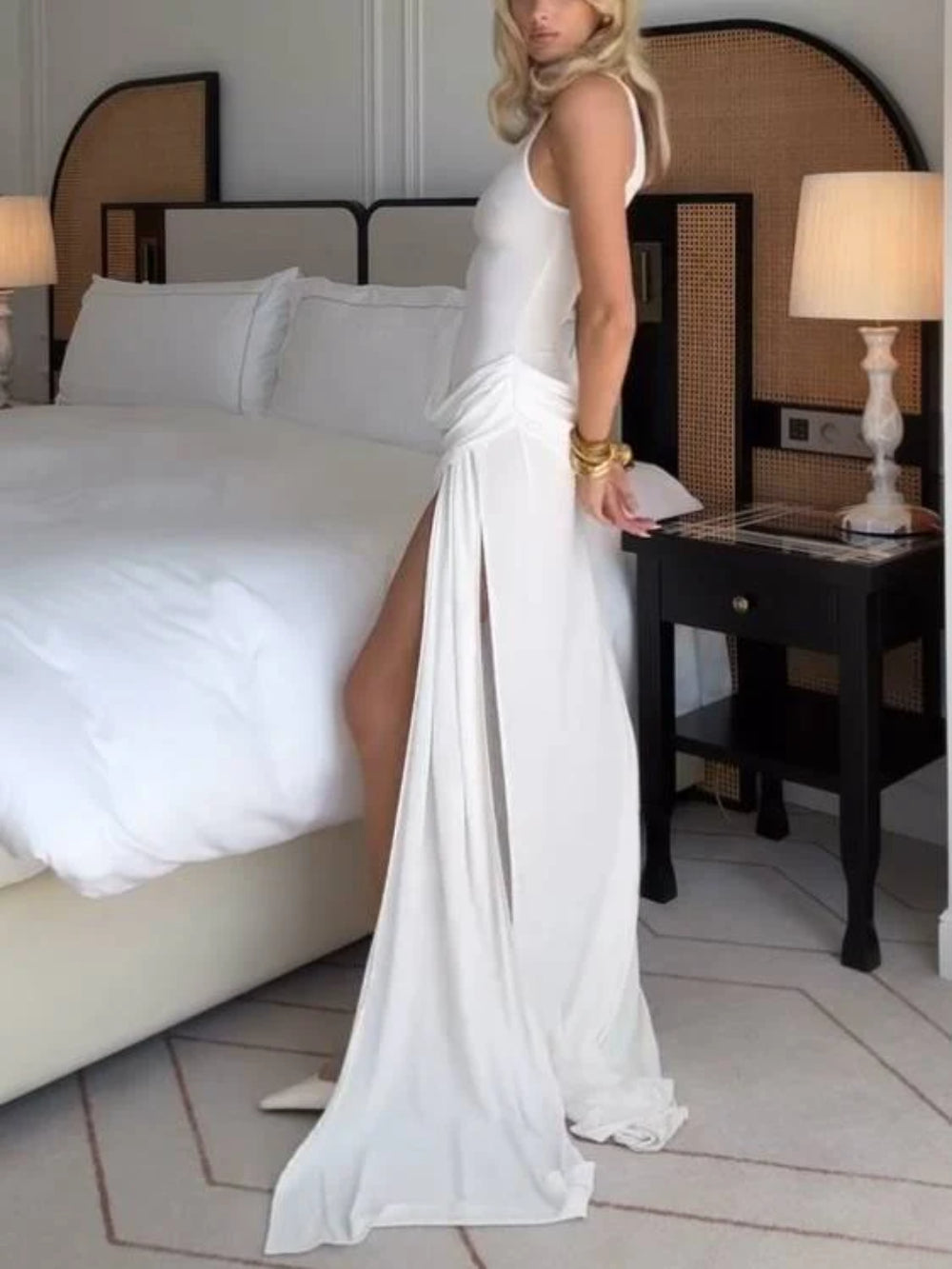Round Neck Sleeveless Ruched Bodycon Dress