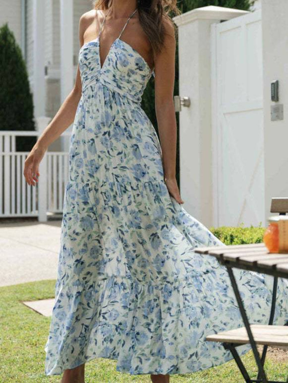 Chiffon V-Neck Sleeveless Flared Maxi Dress