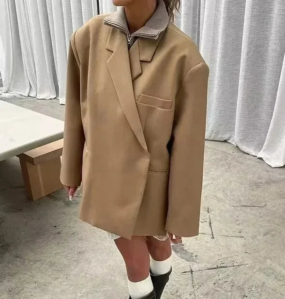 Hidden Buckle Side Slit Blazer