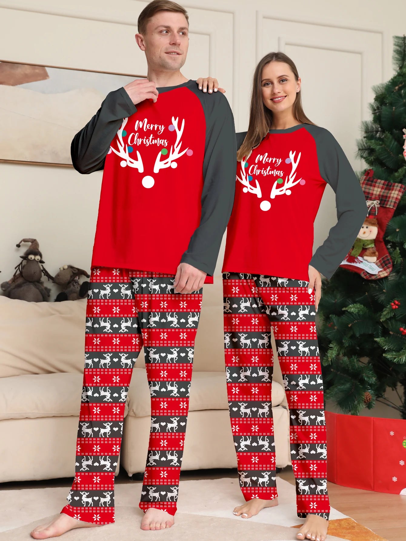 Reindeer Antlers "Merry Christmas" Print Pajama Set