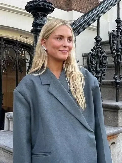 Hidden Buckle Side Slit Blazer