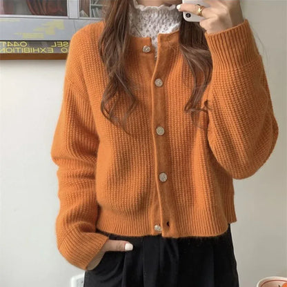 Long Sleeve Single-Breasted Knit Top