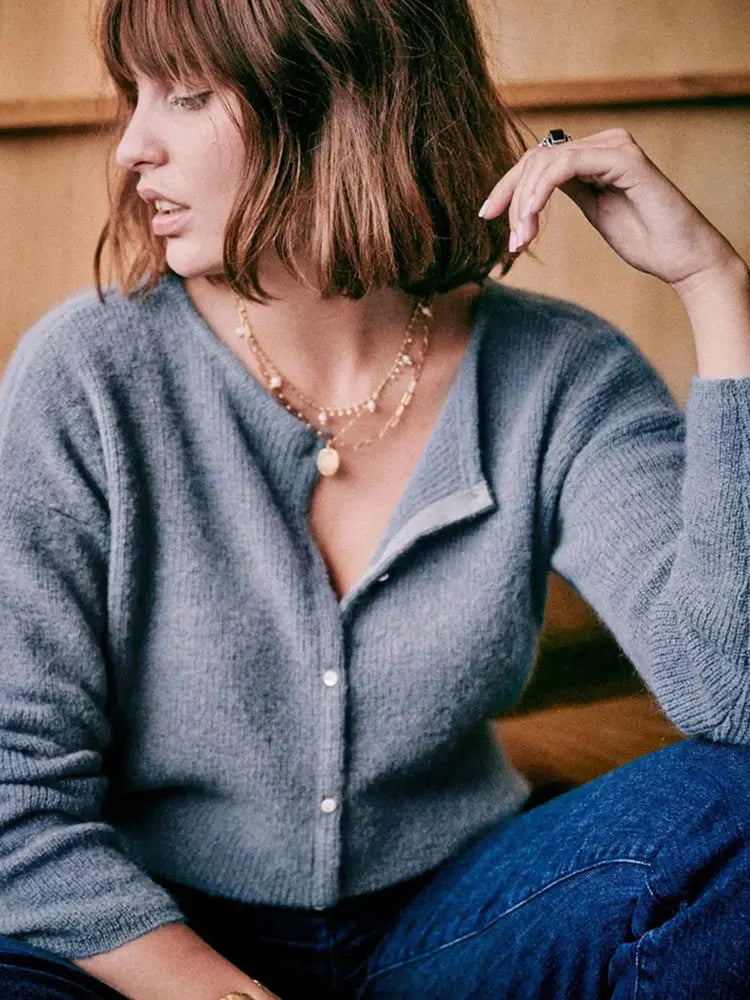 Round Neck Solid Knit Cardigan