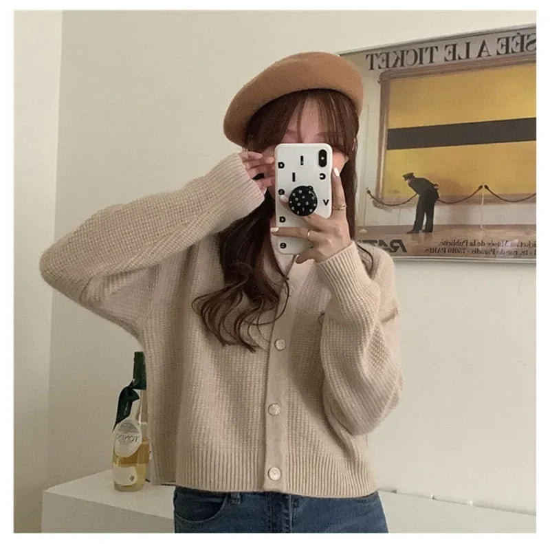 Long Sleeve Single-Breasted Knit Top