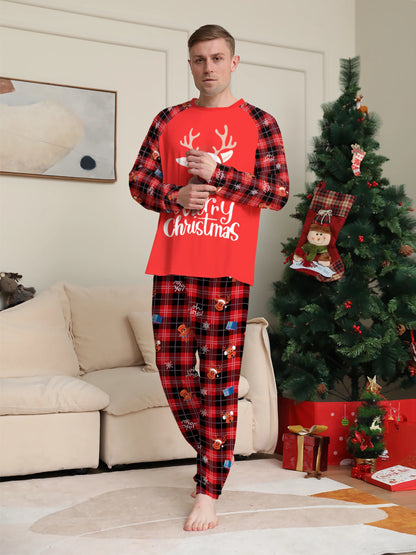 Reindeer "Merry Christmas" Print Pajama Set