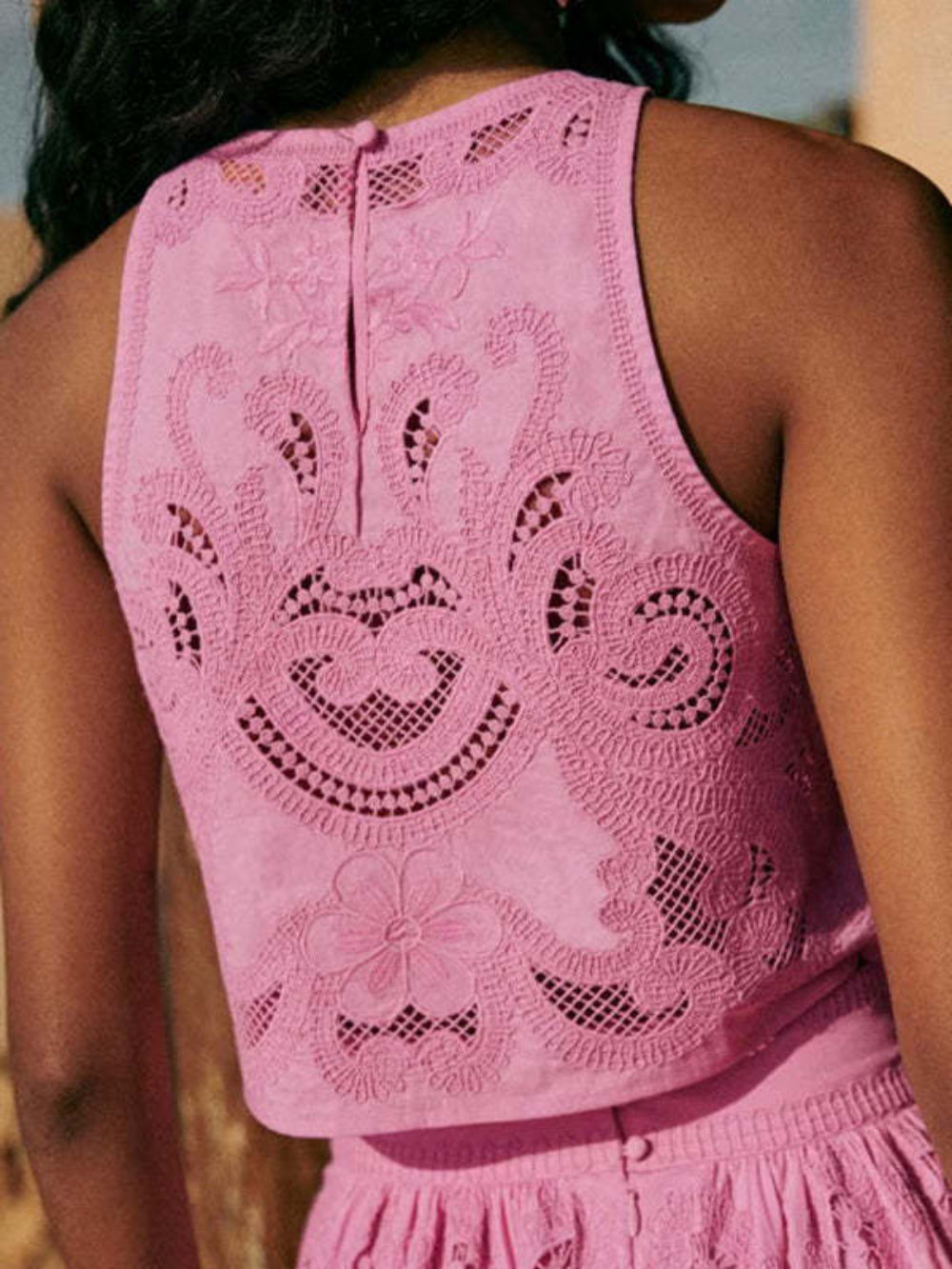 Hollow Lace Sleeveless Crop Top