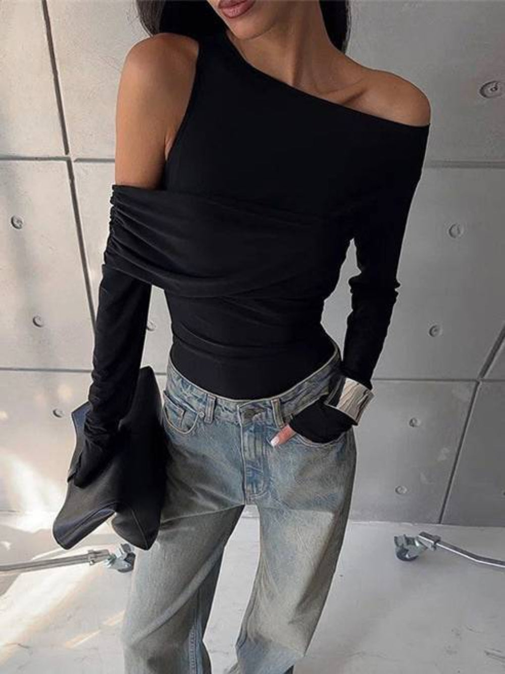 Slim Fit Tee with Irregular Shoulder